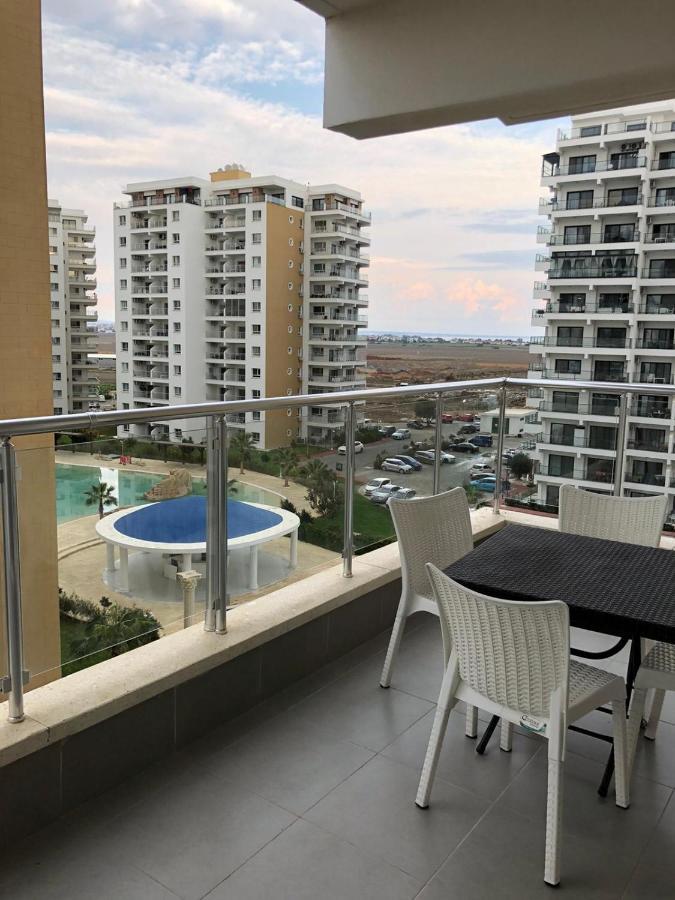 Spartacus Pool Apartments  Trikomo Exterior foto