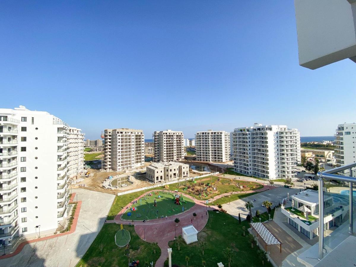 Spartacus Pool Apartments  Trikomo Exterior foto
