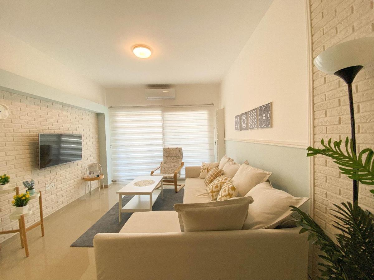 Spartacus Pool Apartments  Trikomo Exterior foto